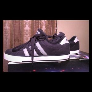 Adidas Men’s Shoes Size 10